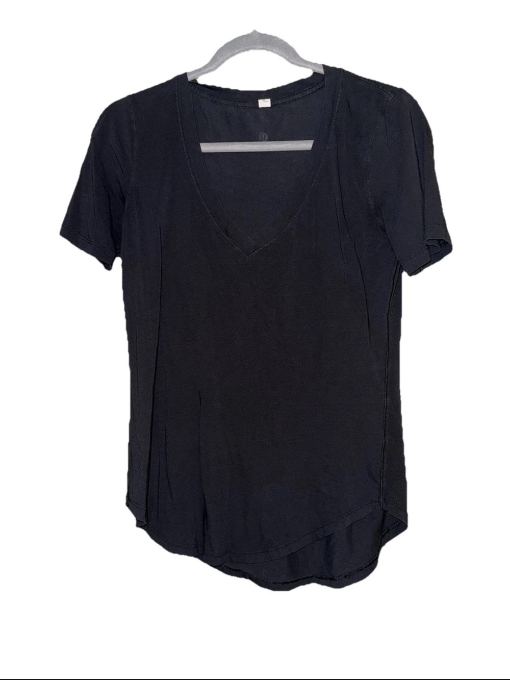 Lululemon Love Tee V-Neck T-Shirt Black Size 4